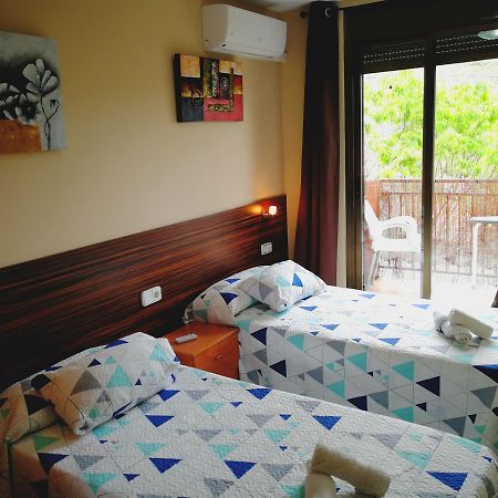 Hostal Escarla Aren 外观 照片