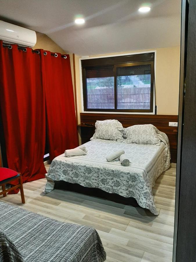 Hostal Escarla Aren 外观 照片