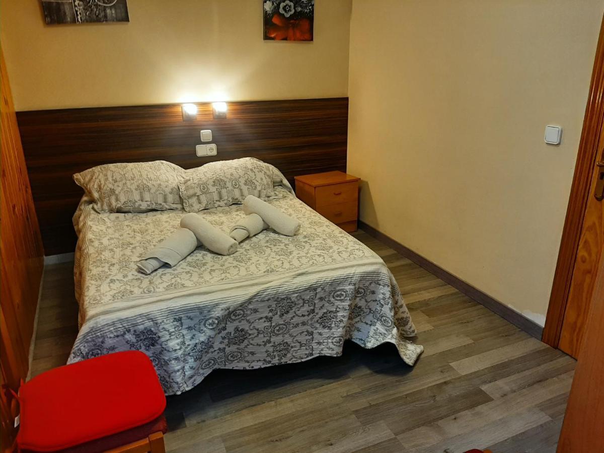 Hostal Escarla Aren 外观 照片