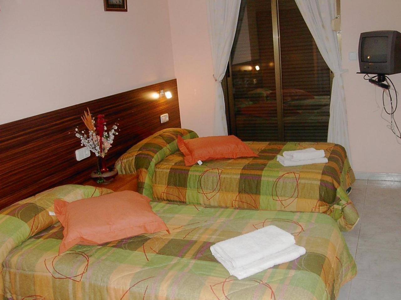Hostal Escarla Aren 外观 照片
