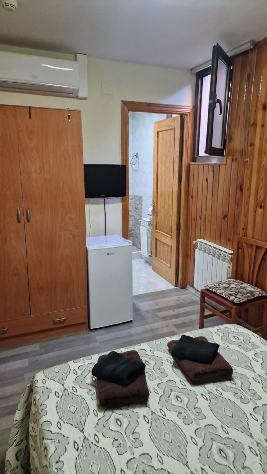 Hostal Escarla Aren 外观 照片