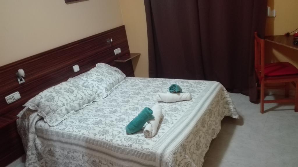 Hostal Escarla Aren 外观 照片