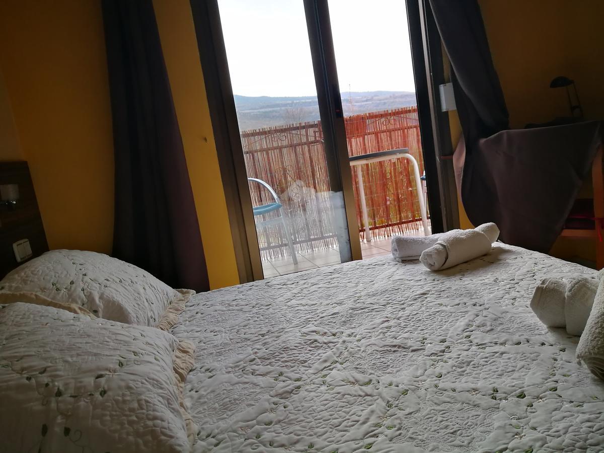 Hostal Escarla Aren 外观 照片