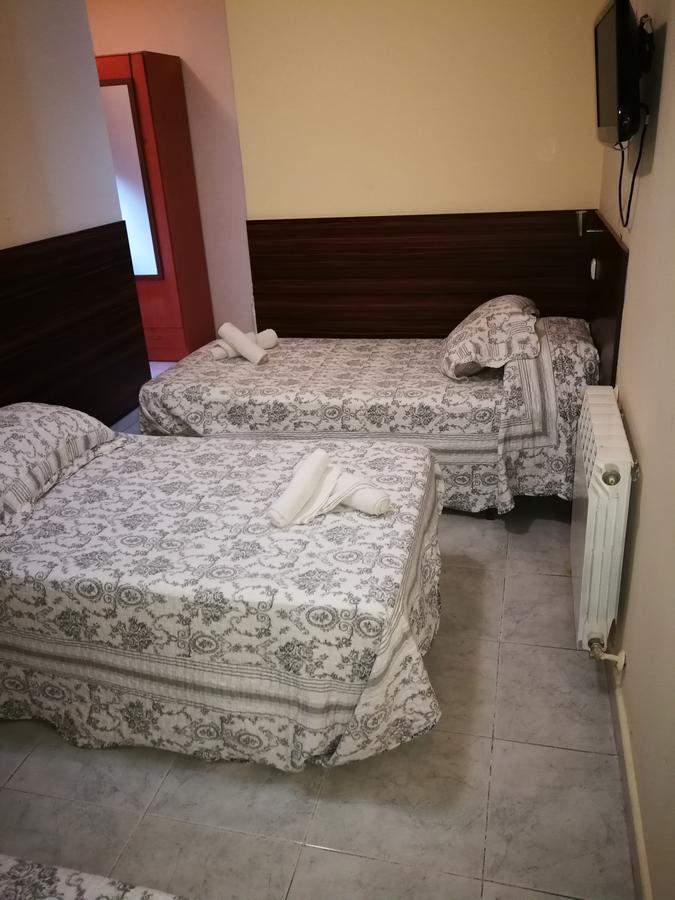 Hostal Escarla Aren 外观 照片
