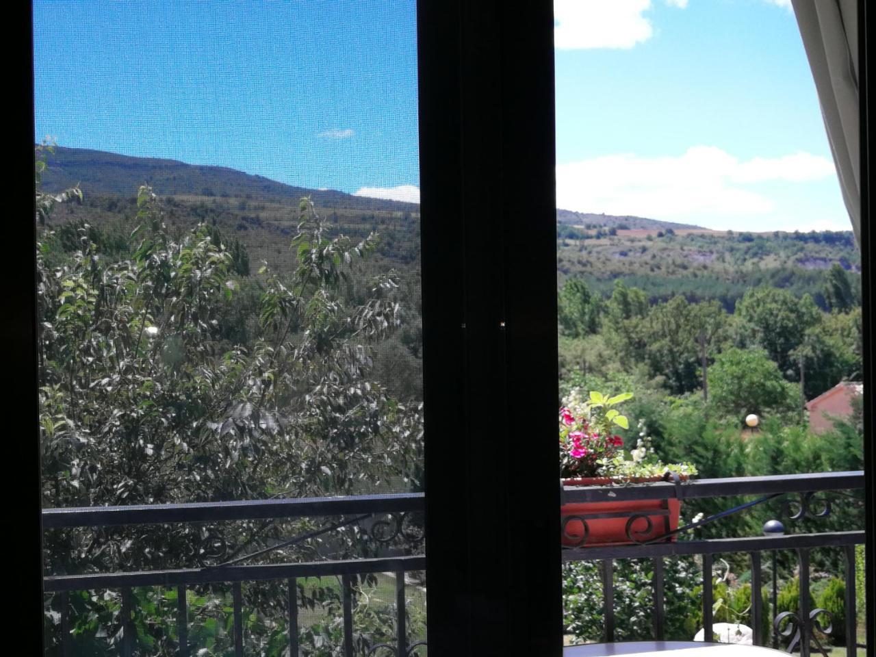 Hostal Escarla Aren 外观 照片
